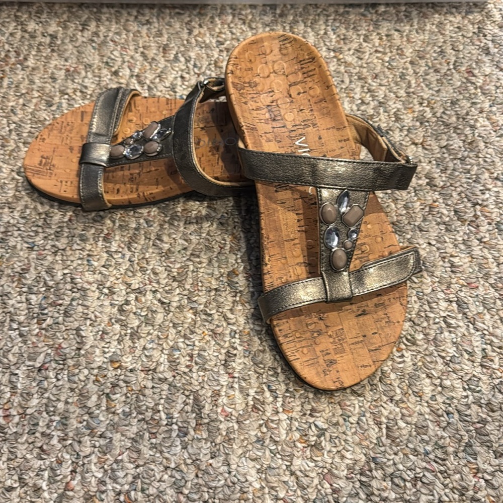 Vionic Slide Sandals, Pewter with Gems, Sz 8W - Picture 2 of 8